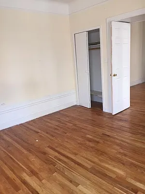 Rented by Roberto Guilbet, LREB | media 26