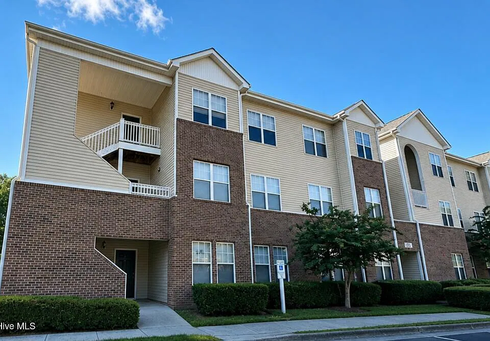 4521 Sagedale Dr #101