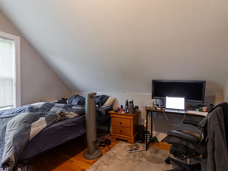 1314 W Roscoe St #1 — Photo 10