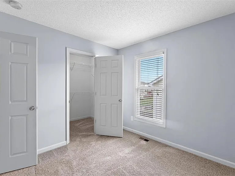 235 John Charles Dr — Photo 8