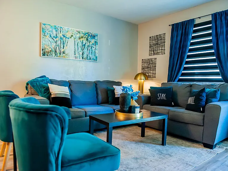 2528 Mar Ct — Photo 3