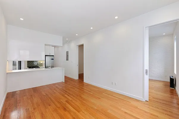 Rented by Aether Property Group | media 14