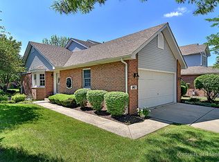 8492 Chicory Ct, Darien, IL