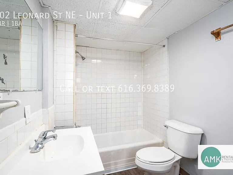 202 Leonard St NE #1 — Photo 10