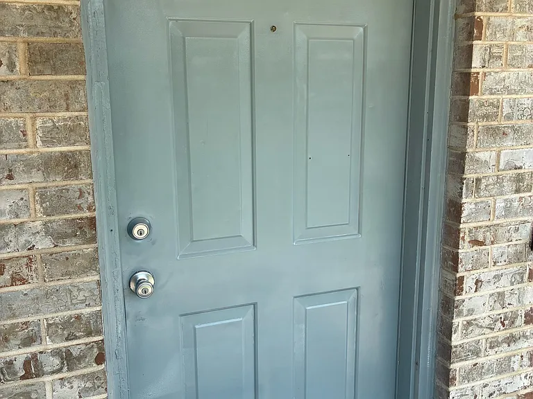 1007 Cedar St — Photo 2