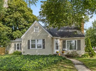 1662 Rossman Ave SE, Grand Rapids, MI 49507