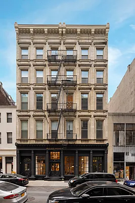 Rented by Dusk Group Inc | media 9