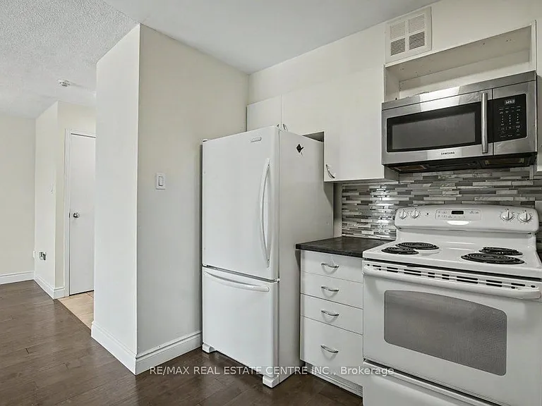 15 Hofstetter Ave #313 — Photo 15