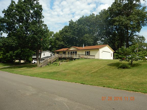 3rd image of 173 Oak Park Dr