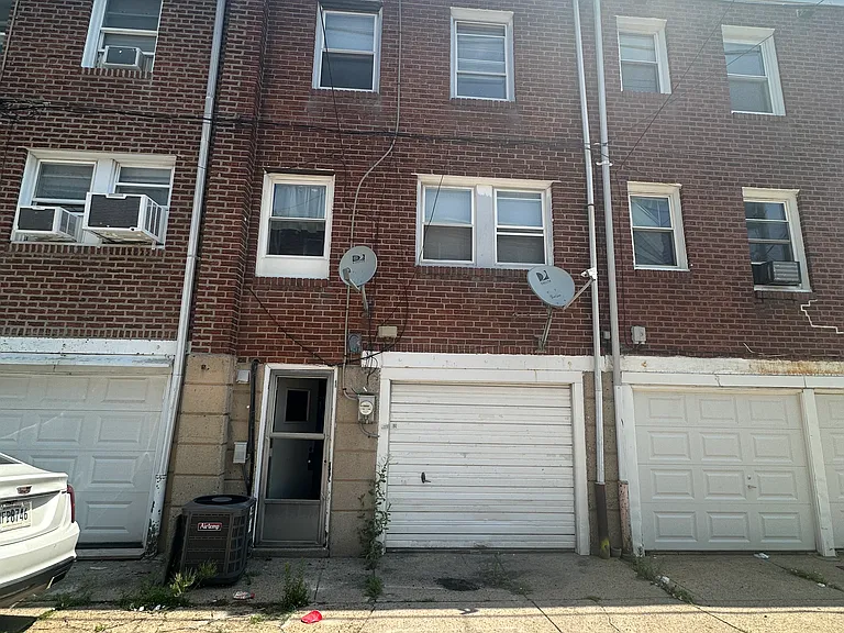 4442 Loring St — Photo 19