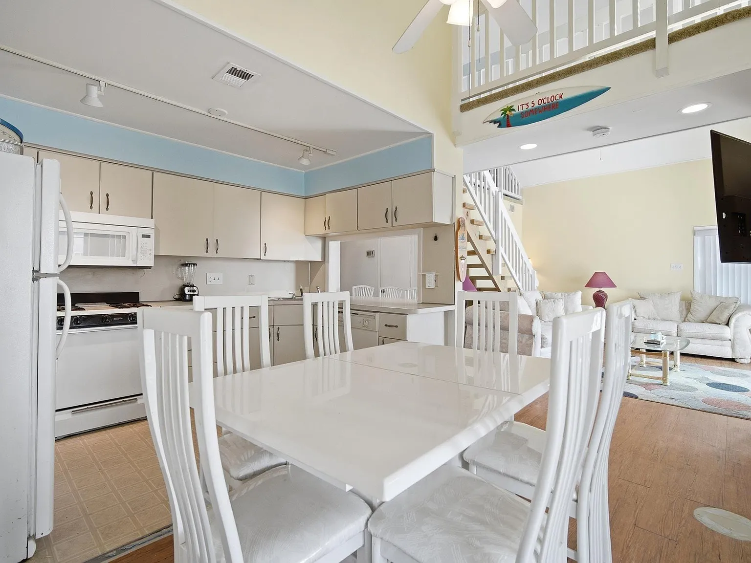 4 bed, 2.0 bath, $2,800 — Photo 4