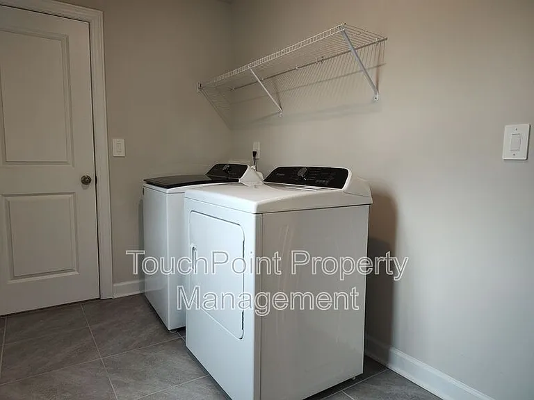 115 Sentinel Ct — Photo 36