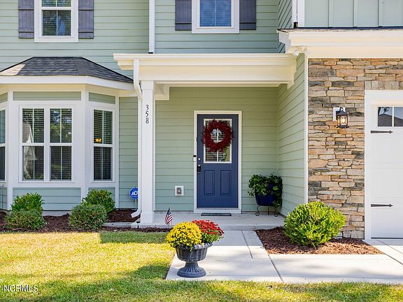 3rd image of 358 W Goldeneye Ln
