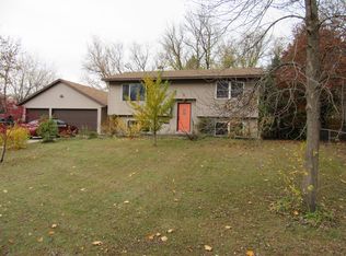 5 Buckskin Blvd SE, Isanti, MN 55040