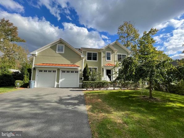 259-261 Mount Lucas Rd