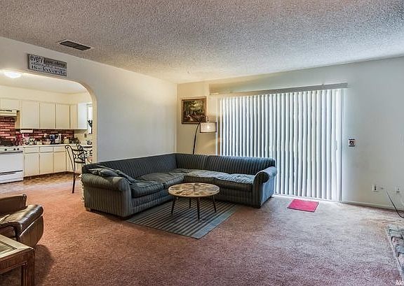 4th image of 2419 S Whitney Blvd