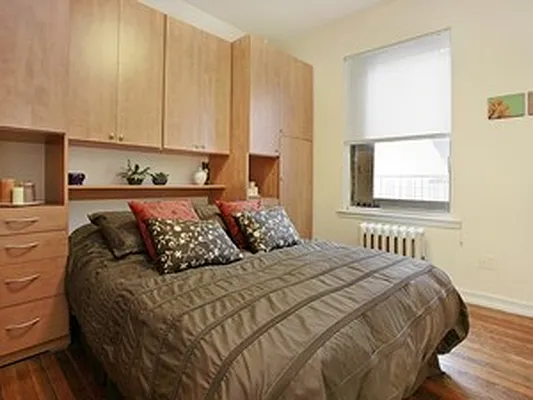 Sold by Corcoran | media 14