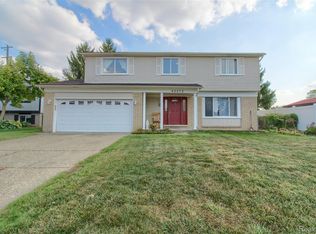 42272 Beechwood Ct, Canton, MI 48188