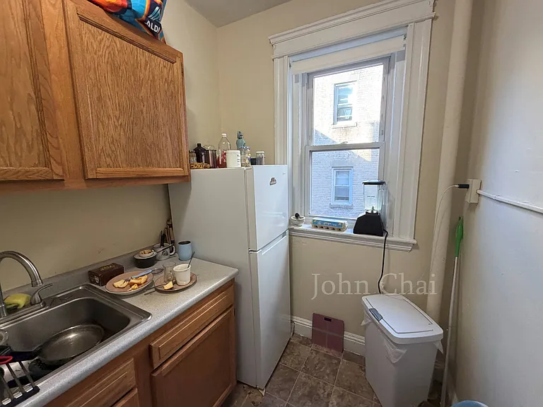 225 Kelton St #4 — Photo 9
