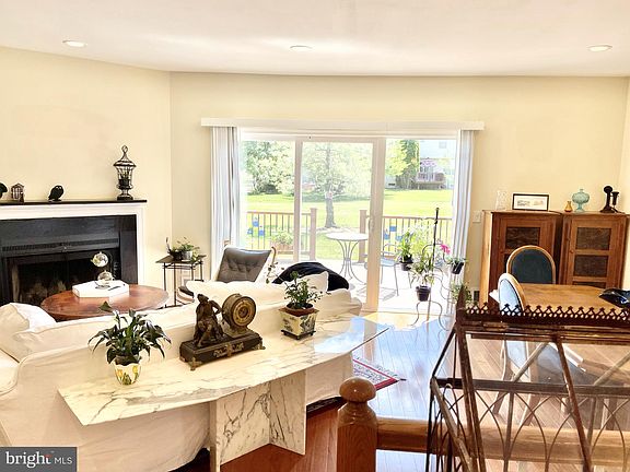 4th image of 302 Marten Rd