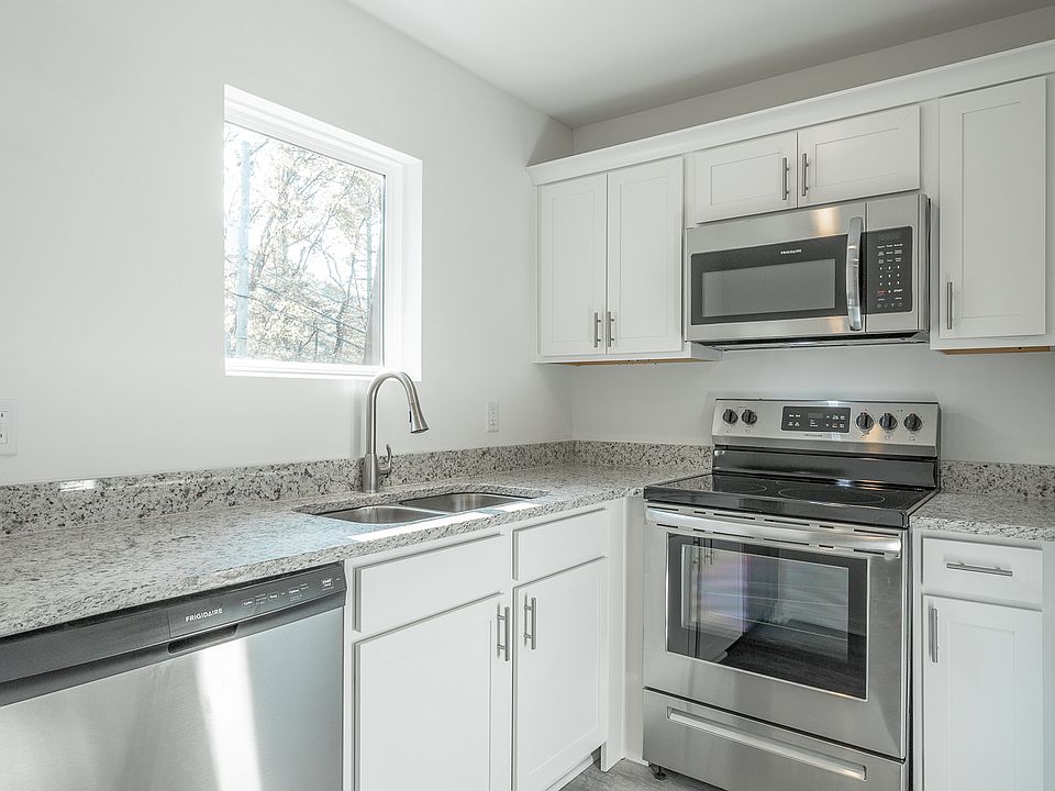 1st image of 73 Shallowford Rd APT 4