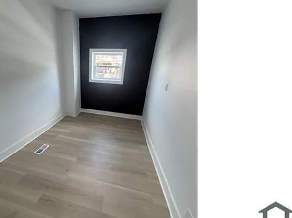 1410 S 52nd St #1, Philadelphia, PA 19143