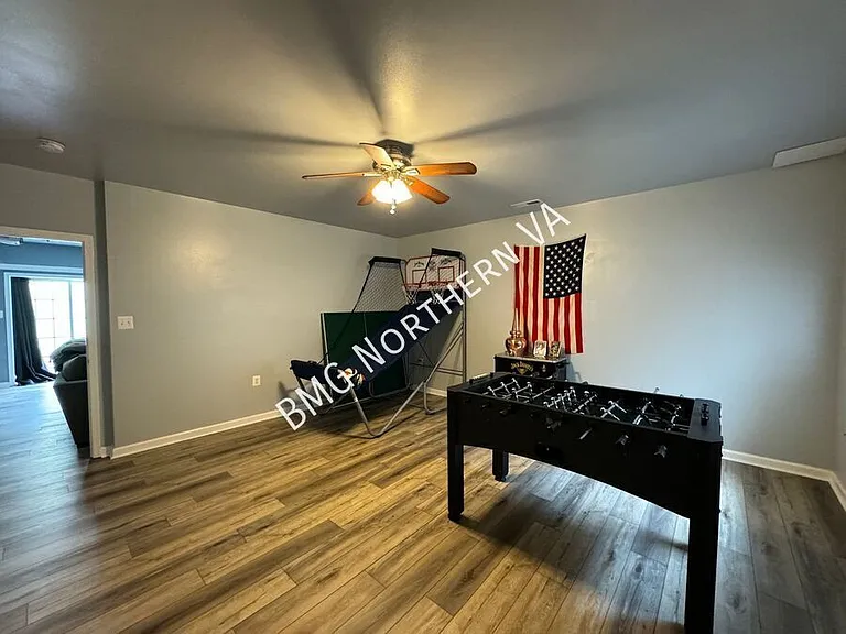 8930 Kingbird Ct — Photo 38