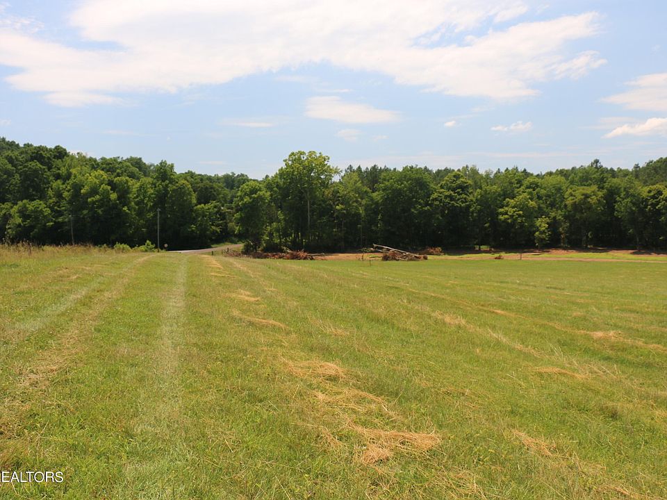 2nd image of 14 County Road 461
