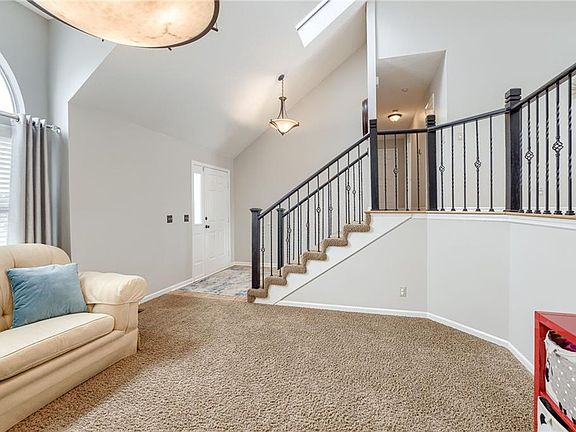 3rd image of 6232 W 156th St