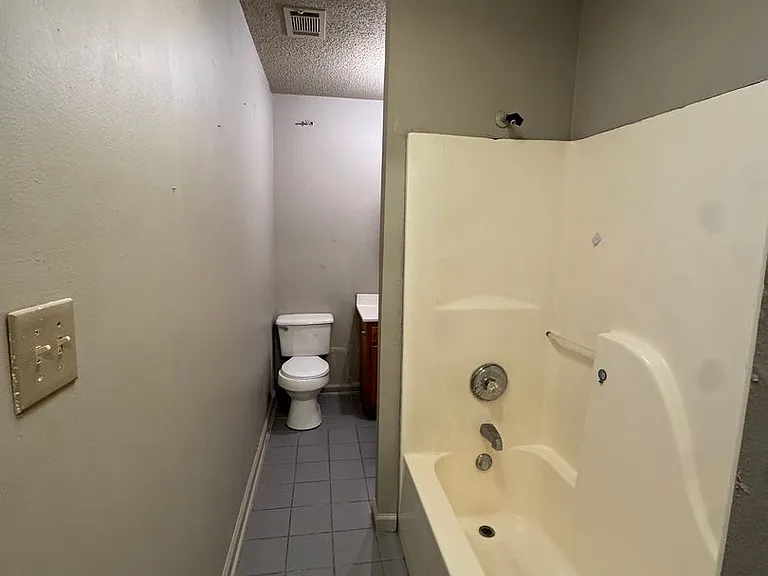 106 Fuller St — Photo 9