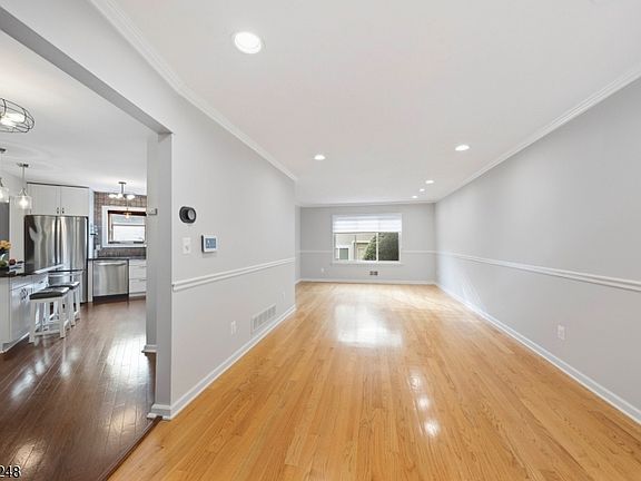 5th image of 3115 Park Pl