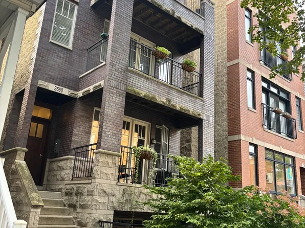 3650 N Damen Ave #2, Chicago, IL 60618