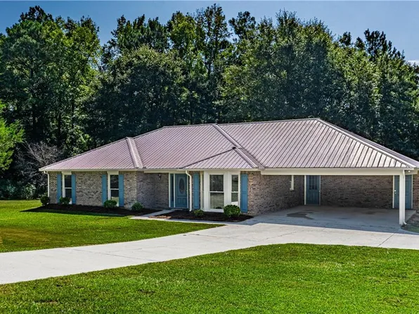 2566 Lamb Rd, Smiths Station, AL 36877