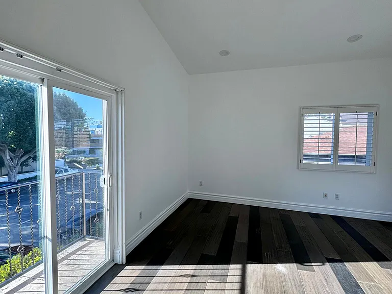 2470 S Centinela Ave #1 — Photo 9
