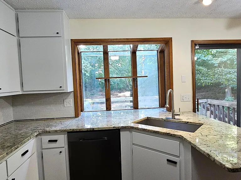 5053 Mackinac Dr — Photo 37