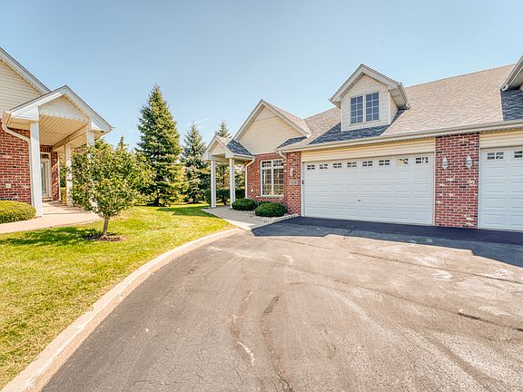 2nd image of 6865 Michaels Cir