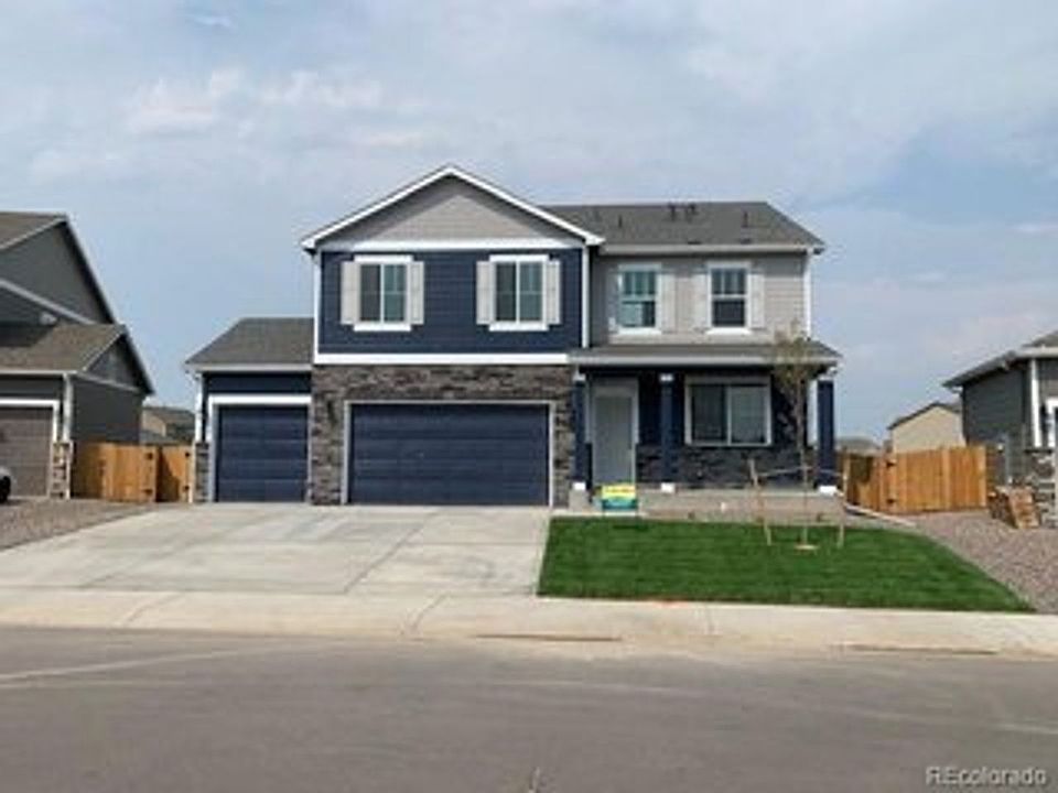 1st image of 1582 Clarendon Dr