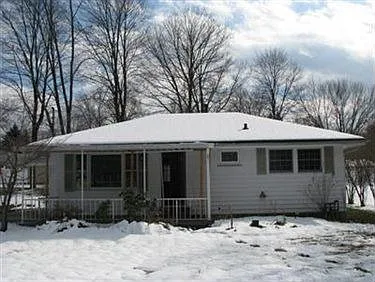 6106 Carter St photo 1
