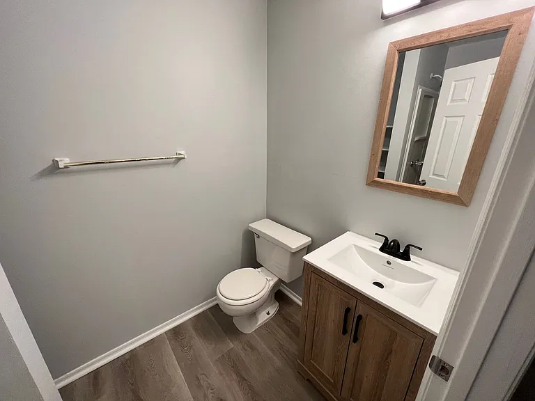 15 Astor Ct — Photo 11