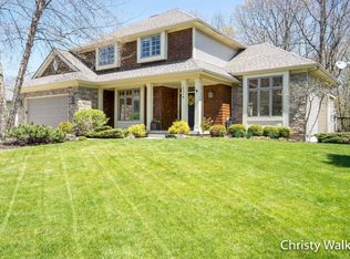 3314 Falcon Bluff Ct NE, Grand Rapids, MI 49525