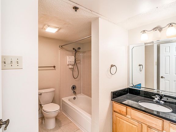 5th image of 1504 Lincoln Way APT 335