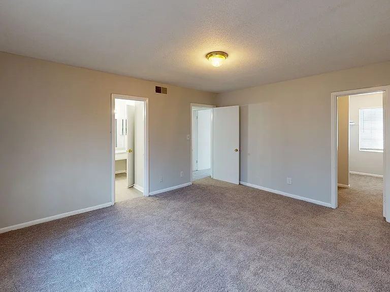 Crystal Grove Townhomes LLC — Photo 29