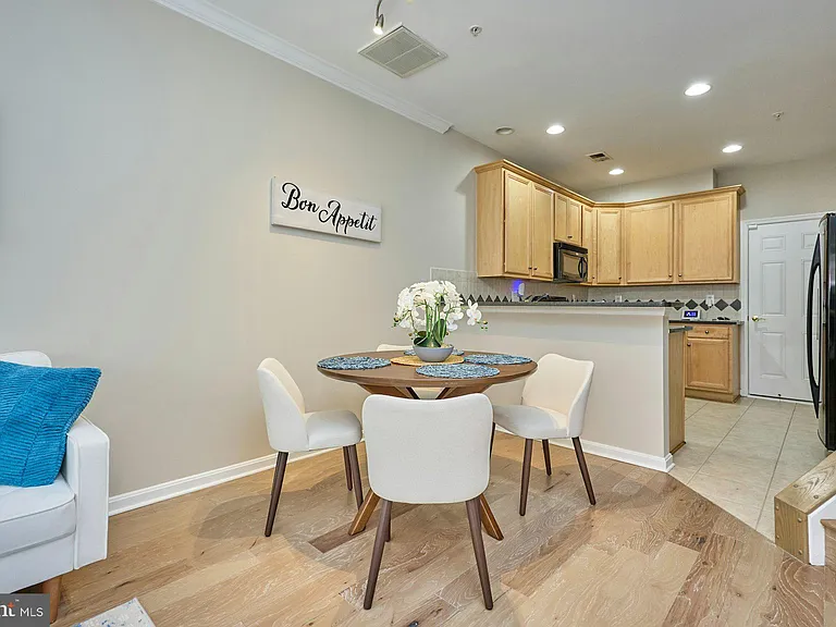 7166 Little Thames Dr — Photo 14