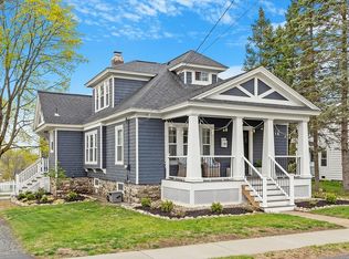 33 Buckingham Rd, North Andover, MA 01845