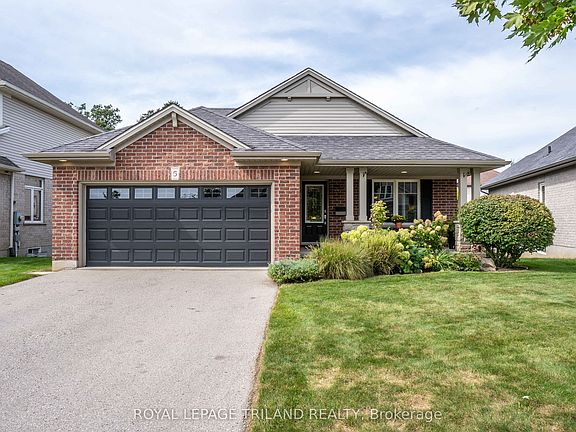 2nd image of 5 Sandpiper Pl