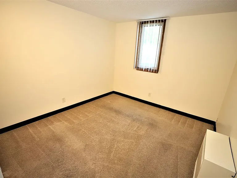 7428 Lyndale Ave S — Photo 11