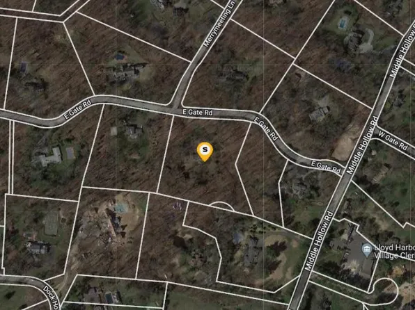 6 E Gate Rd, Huntington, NY 11743