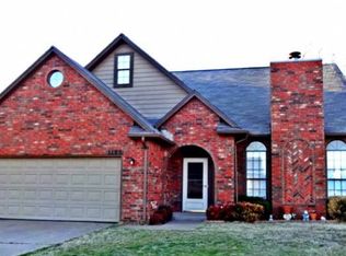 1195 E 137th Pl S, Glenpool, OK 74033