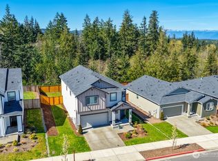 937 Panoramic Loop, Bremerton, WA 98312