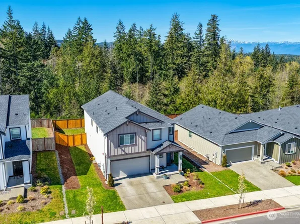 937 Panoramic Loop, Bremerton, WA 98312